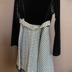 Girls formal dress size 6